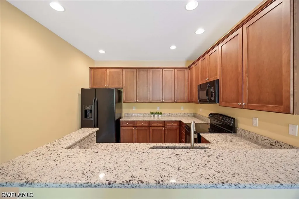 9036 Alturas Street Naples FL 34113