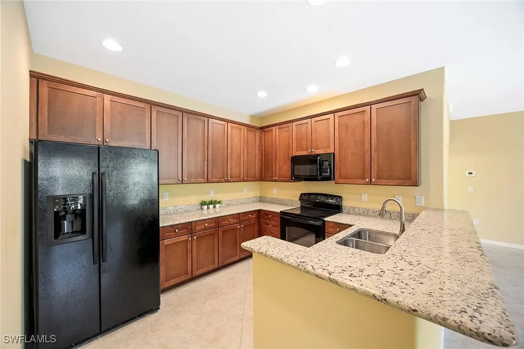 9036 Alturas Street Naples FL 34113