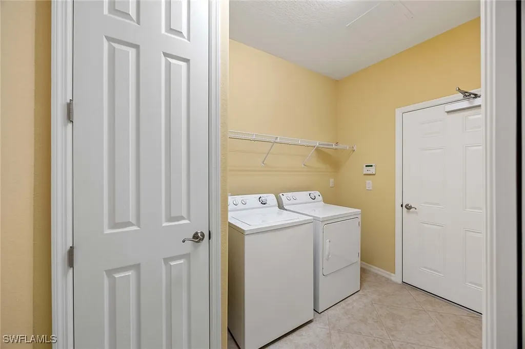 9036 Alturas Street Naples FL 34113