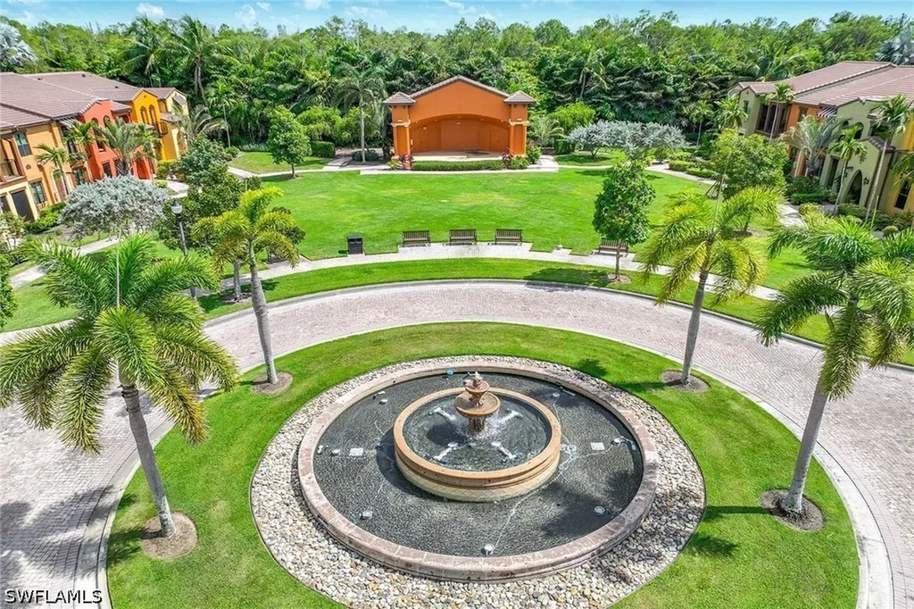 9036 Alturas Street Naples FL 34113