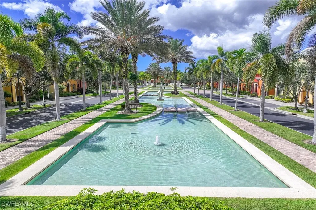 9036 Alturas Street Naples FL 34113