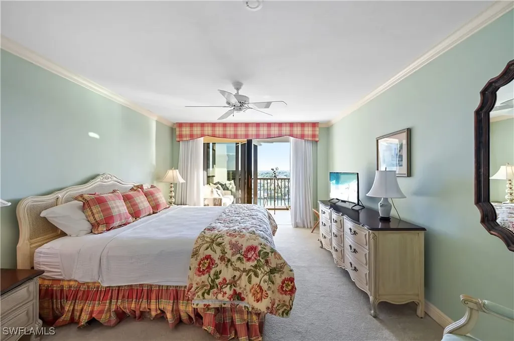 2400 Gulf Shore Boulevard N Naples FL 34103