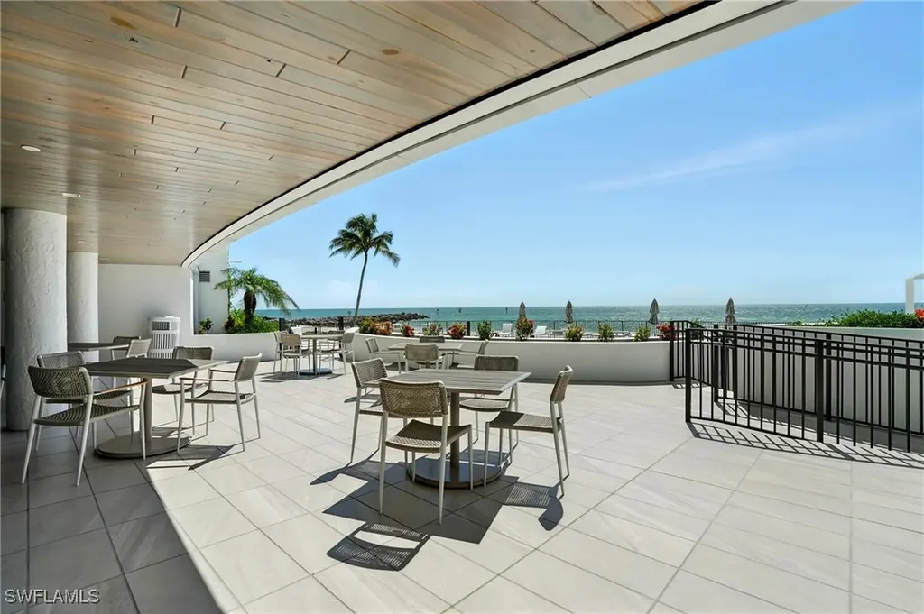 2400 Gulf Shore Boulevard N Naples FL 34103