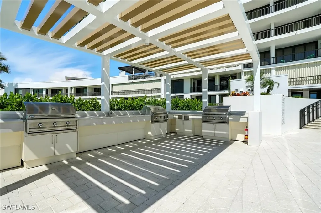 2400 Gulf Shore Boulevard N Naples FL 34103