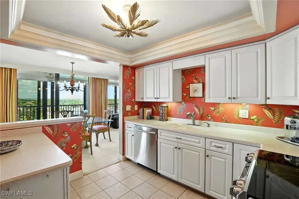 2400 Gulf Shore Boulevard N Naples FL 34103