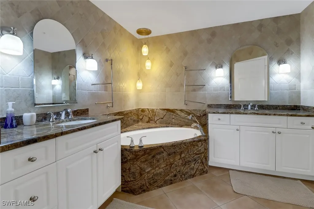 Naples FL 34102