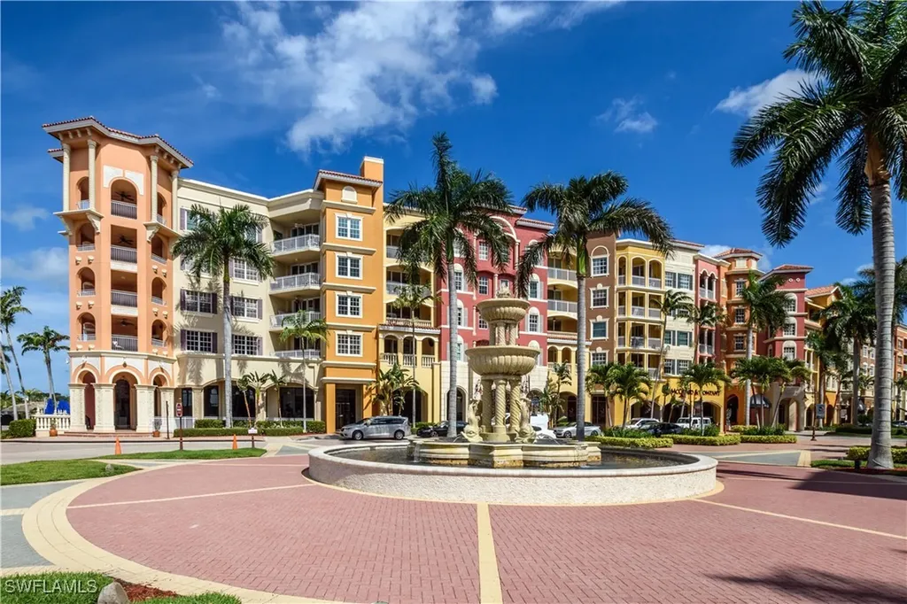 450 Bayfront Place Naples FL 34102