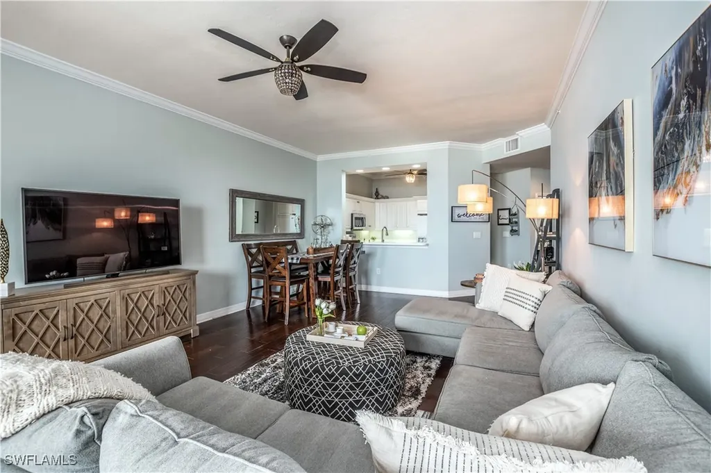 450 Bayfront Place Naples FL 34102