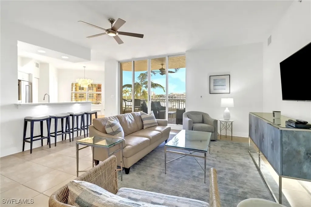 450 Bayfront Place Naples FL 34102
