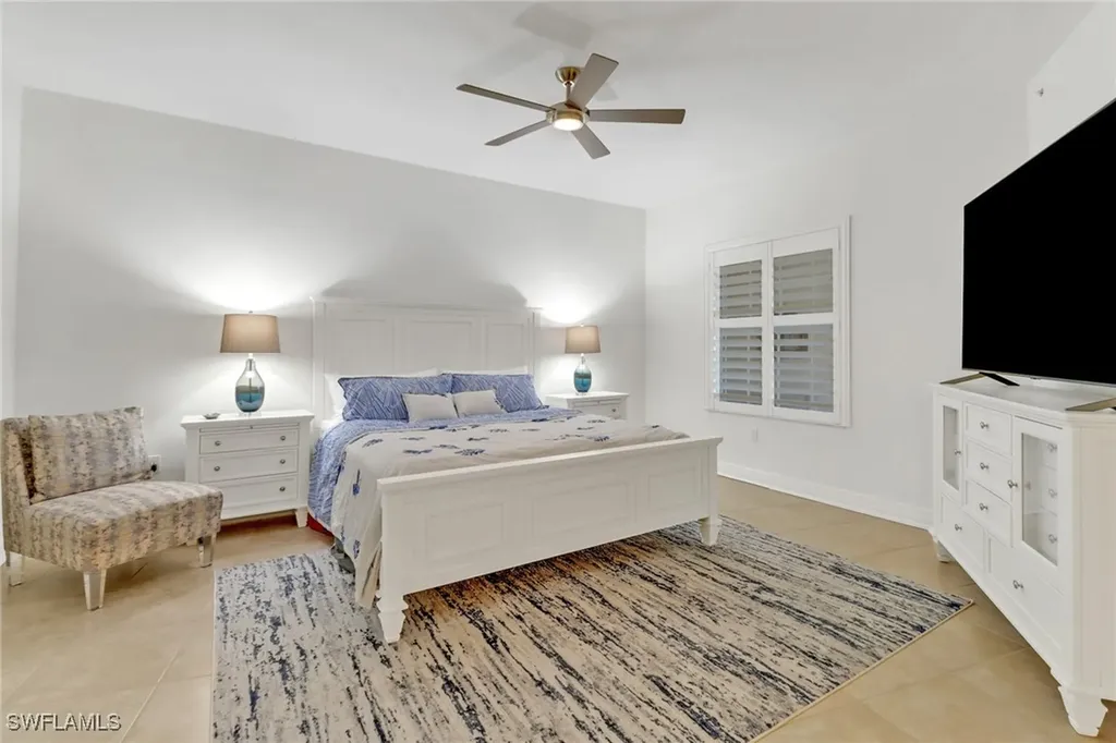 450 Bayfront Place Naples FL 34102