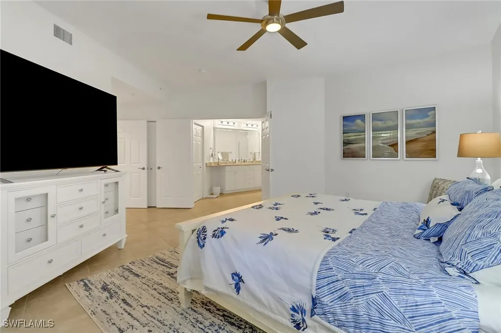 450 Bayfront Place Naples FL 34102