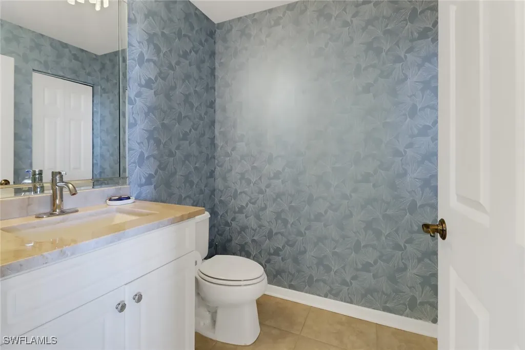 450 Bayfront Place Naples FL 34102