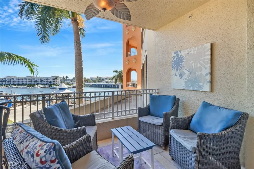 450 Bayfront Place Naples FL 34102