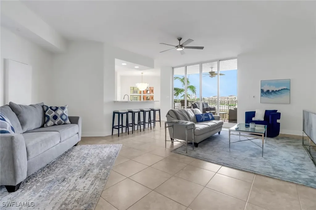 450 Bayfront Place Naples FL 34102