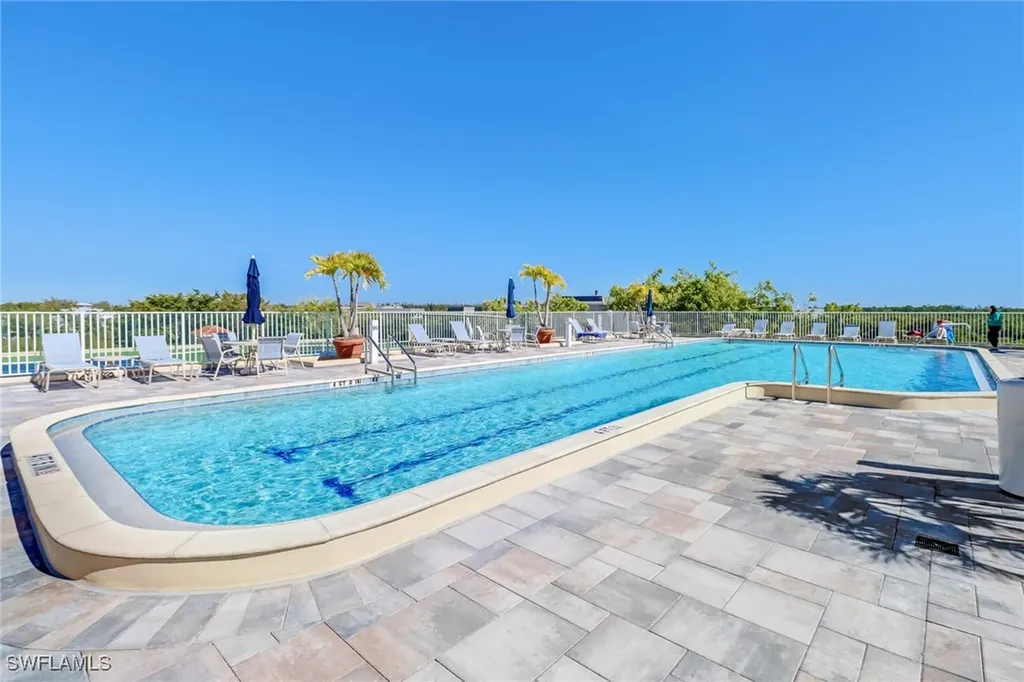450 Bayfront Place Naples FL 34102