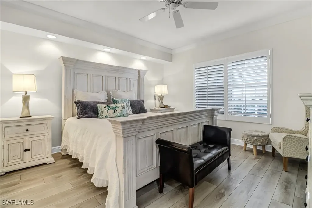 450 Bayfront Place Naples FL 34102