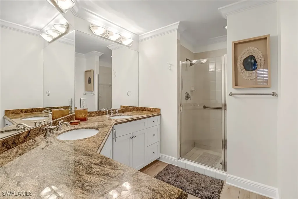 450 Bayfront Place Naples FL 34102
