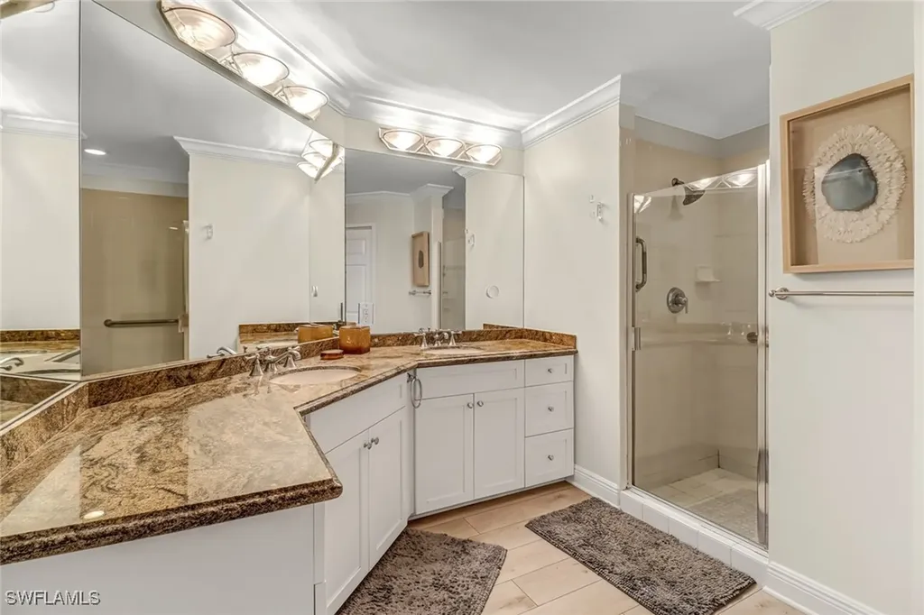 450 Bayfront Place Naples FL 34102
