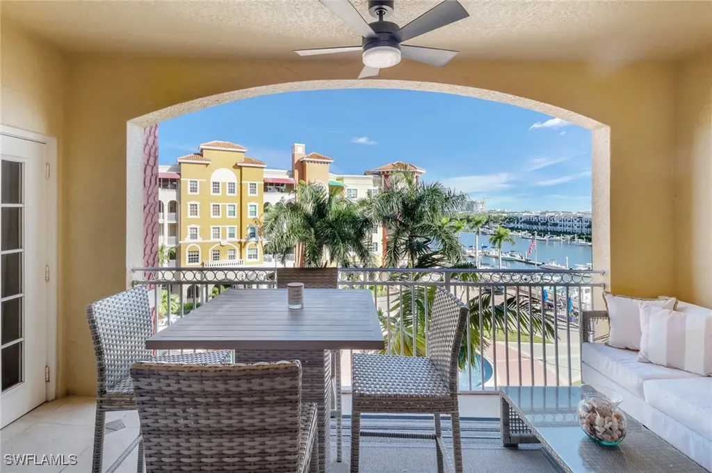 450 Bayfront Place Naples FL 34102