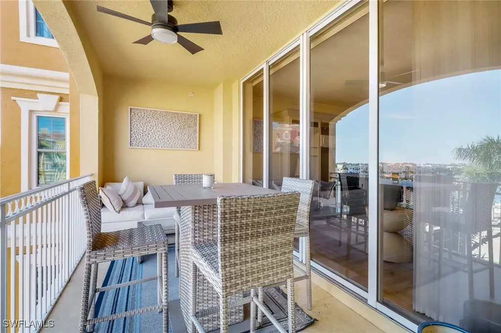 450 Bayfront Place Naples FL 34102