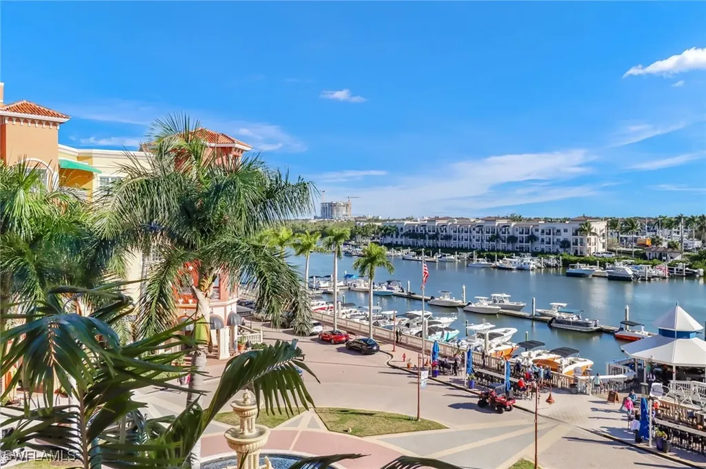 450 Bayfront Place Naples FL 34102