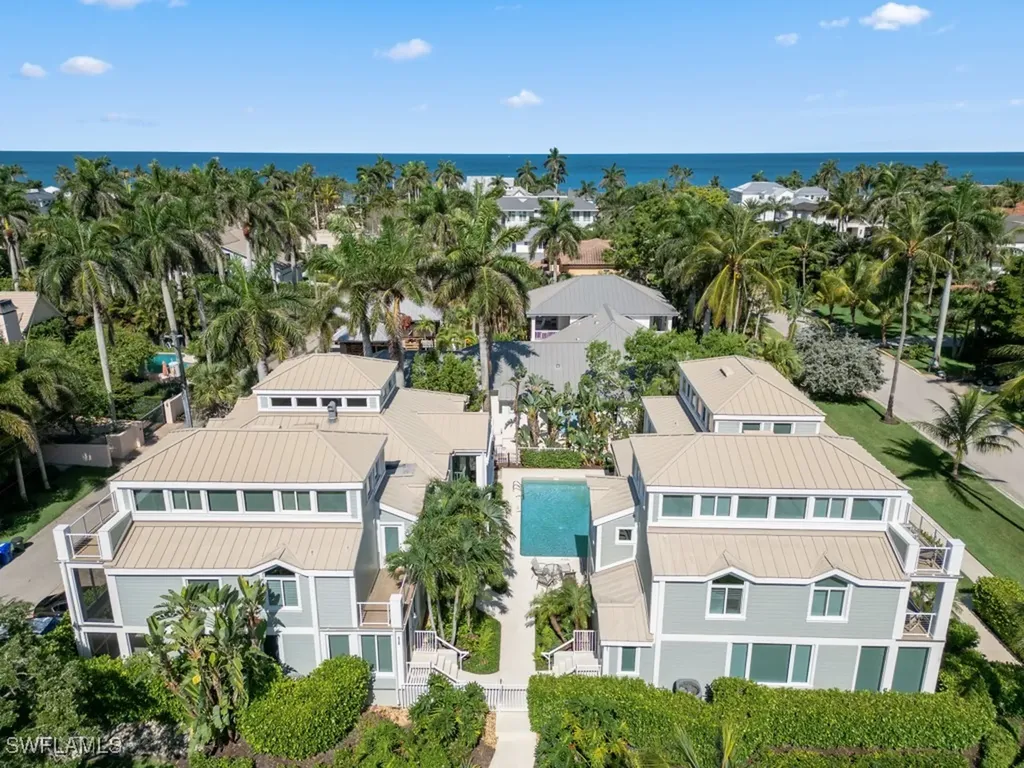 640 2nd Street S Naples FL 34102