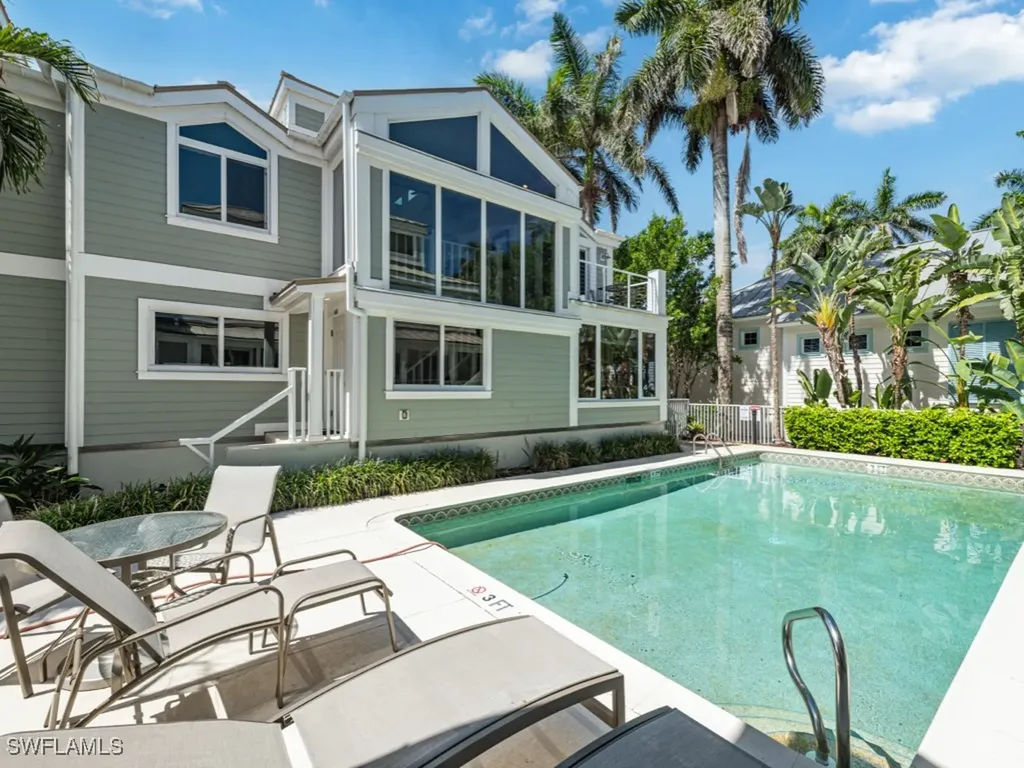 640 2nd Street S Naples FL 34102