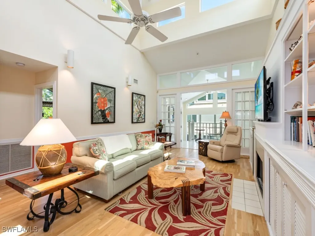 640 2nd Street S Naples FL 34102
