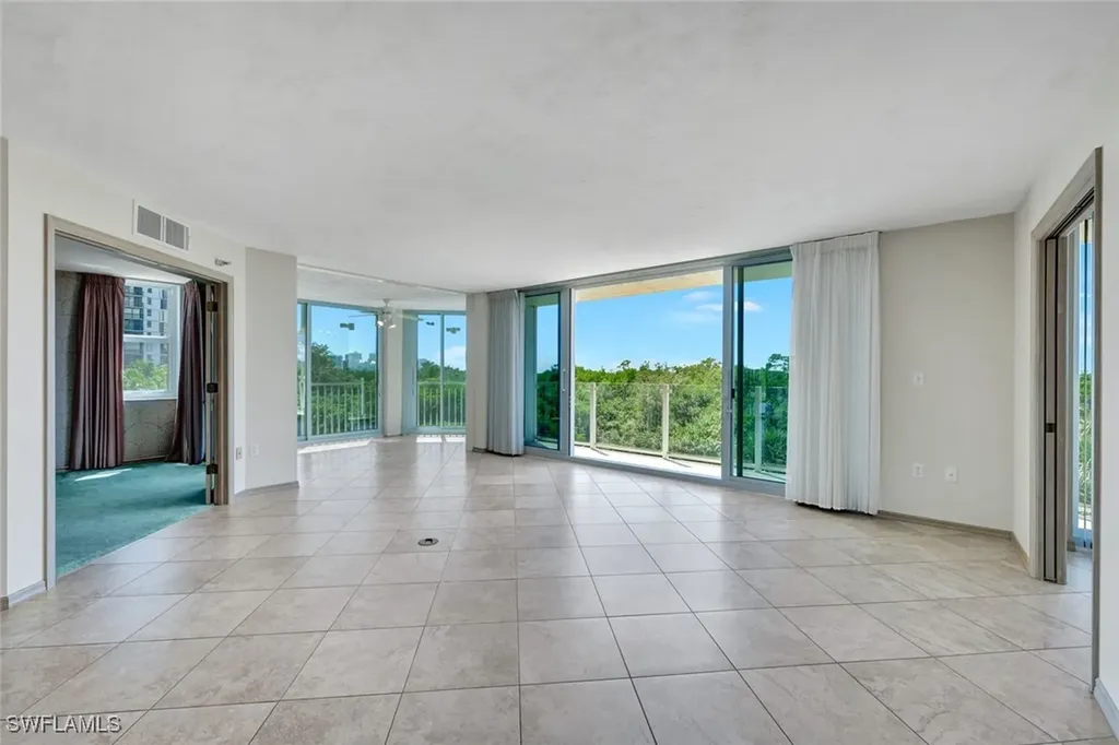 6101 Pelican Bay Boulevard Naples FL 34108