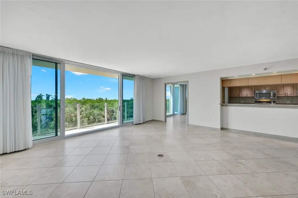 6101 Pelican Bay Boulevard Naples FL 34108