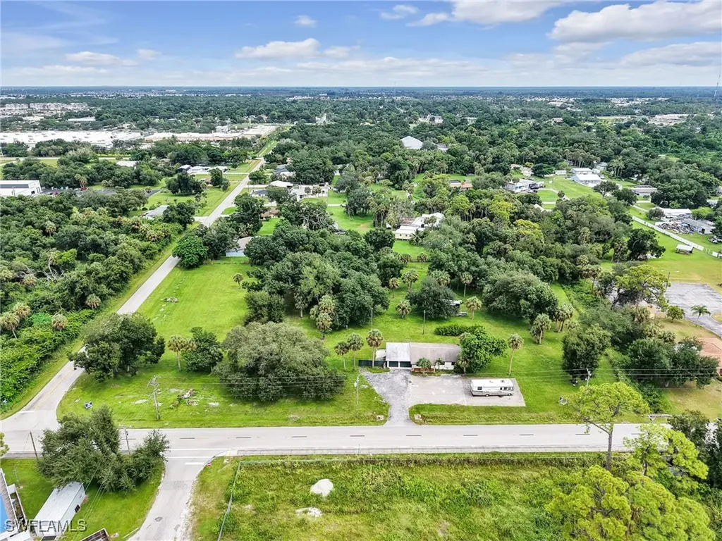 308 Evergreen Road North Fort Myers FL 33903