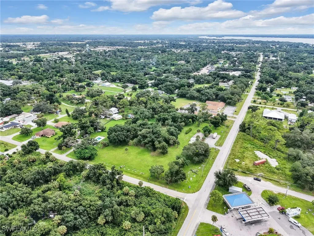 308 Evergreen Road North Fort Myers FL 33903