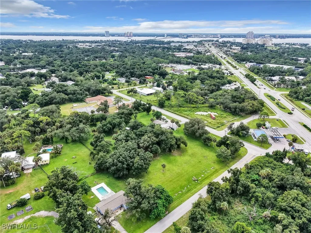 308 Evergreen Road North Fort Myers FL 33903