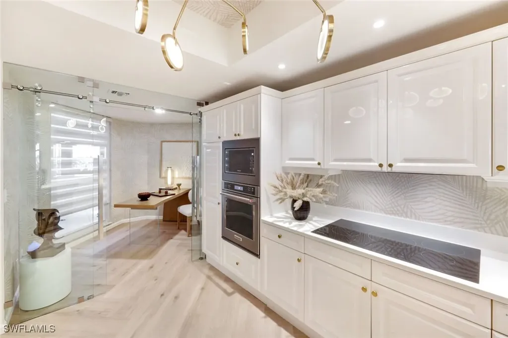 9790 Gulf Shore Drive Naples FL 34108