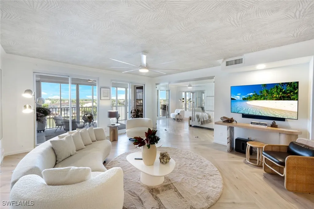 9790 Gulf Shore Drive Naples FL 34108