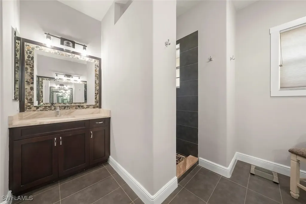 646 Vintage Reserve Circle Naples FL 34119