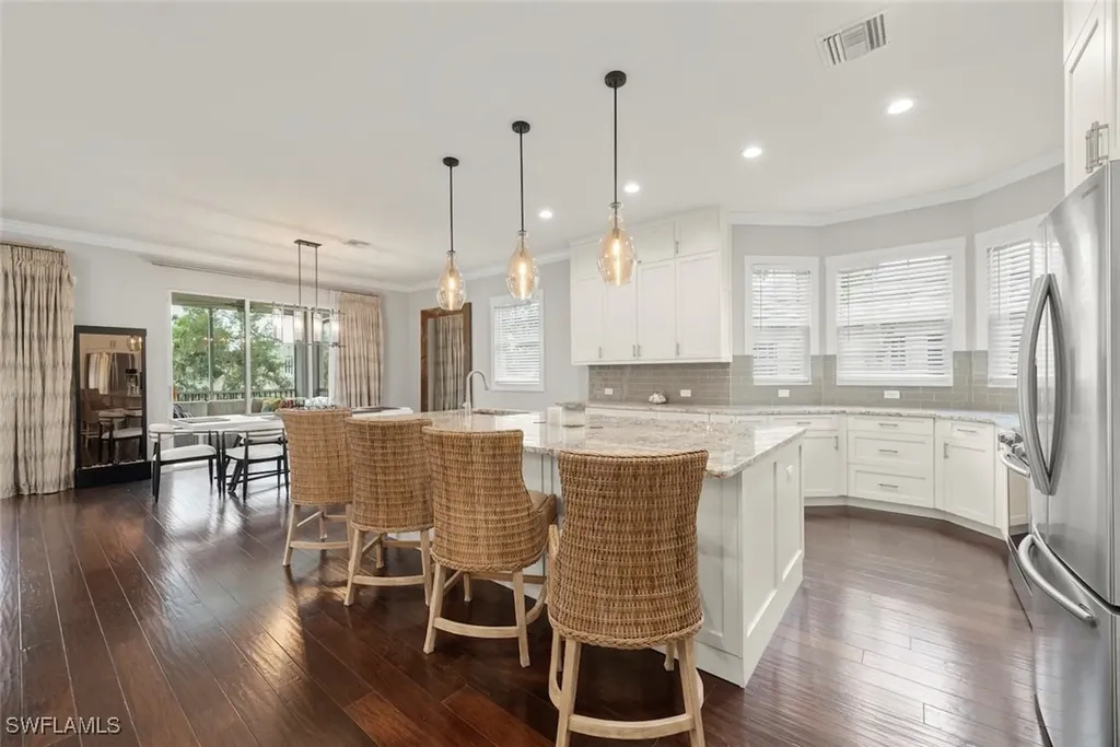 646 Vintage Reserve Circle Naples FL 34119