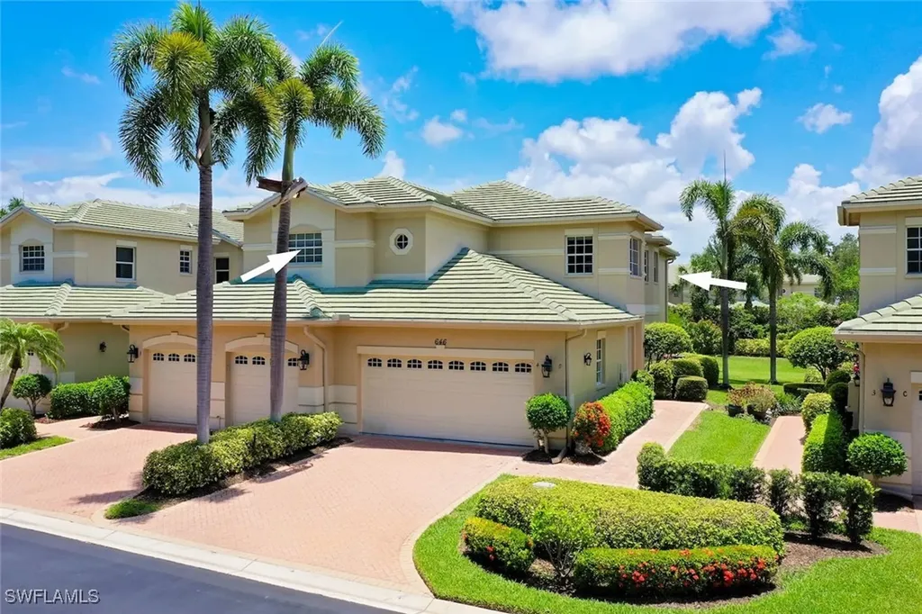 646 Vintage Reserve Circle Naples FL 34119