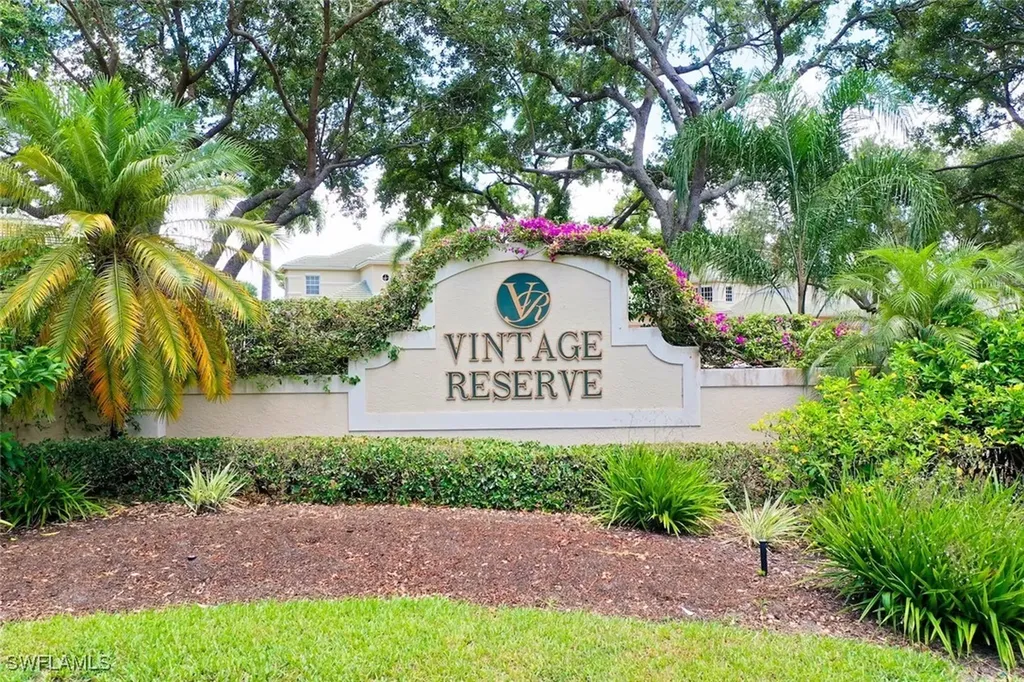 646 Vintage Reserve Circle Naples FL 34119