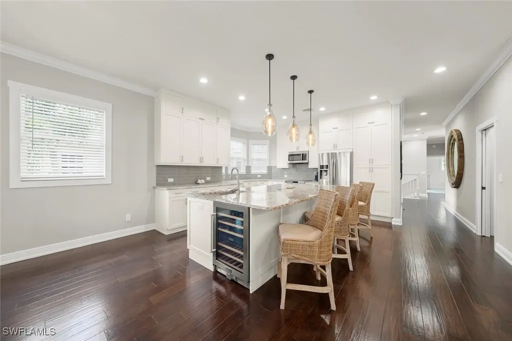 646 Vintage Reserve Circle Naples FL 34119