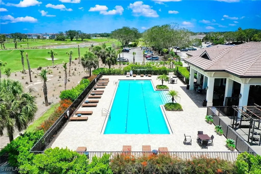 646 Vintage Reserve Circle Naples FL 34119