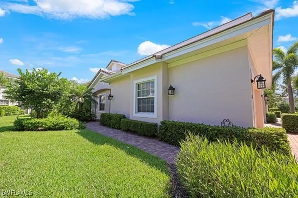 19600 Marino Lake Circle Miromar Lakes FL 33913