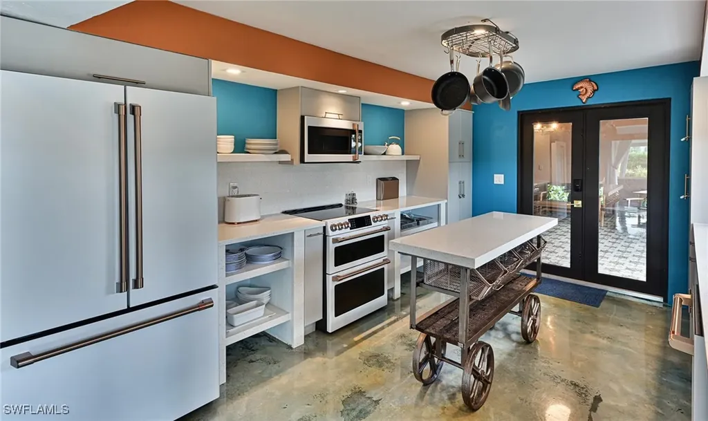 27191 Del Lane Bonita Springs FL 34135