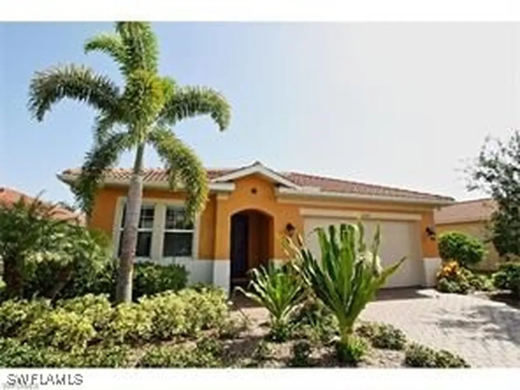 13526 Cambridge Lane Naples FL 34109