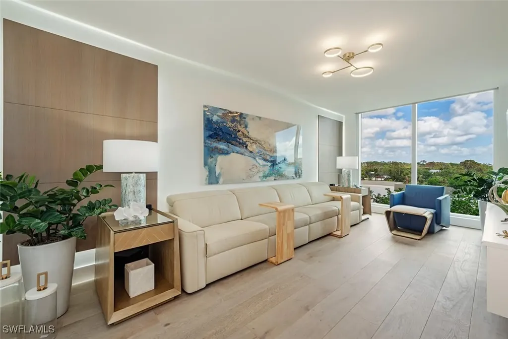 13945 Old Coast Road Naples FL 34110