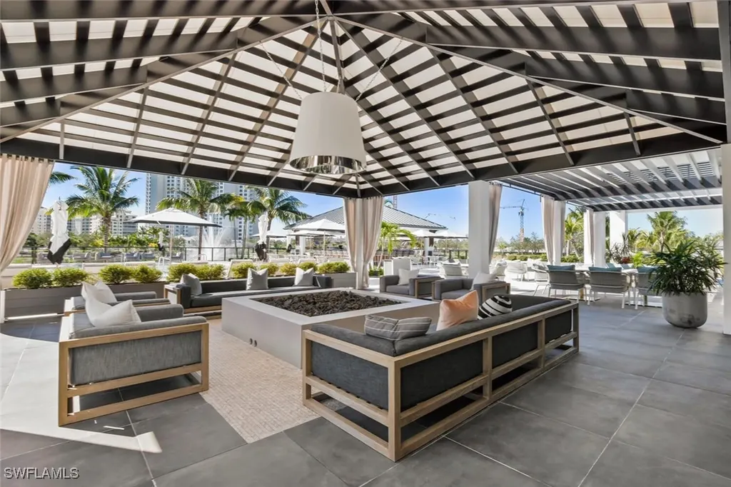 13945 Old Coast Road Naples FL 34110