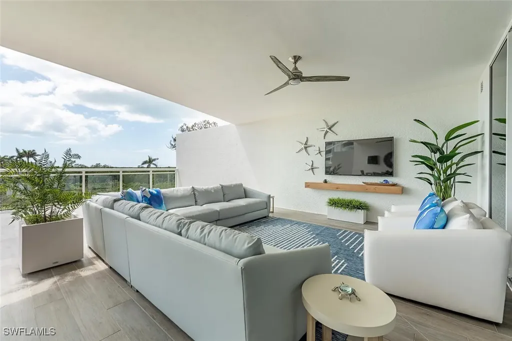 13945 Old Coast Road Naples FL 34110