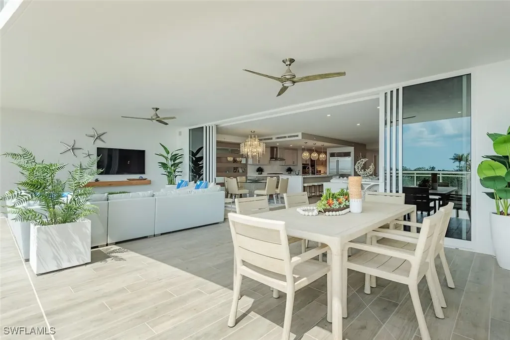 13945 Old Coast Road Naples FL 34110