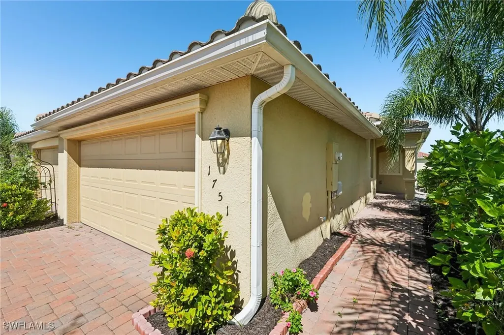 1751 Alameda Drive Naples FL 34120