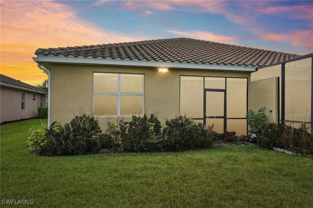 1751 Alameda Drive Naples FL 34120